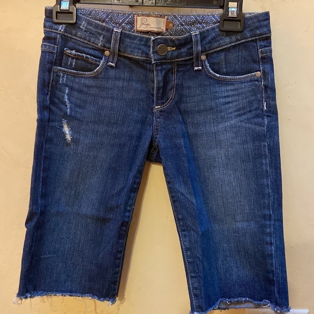 Sz 26 Paige Denim Cut Off Jean Short 11.5” Inseam Medium Wash Rear Pocket Detail - Picture 6 of 6